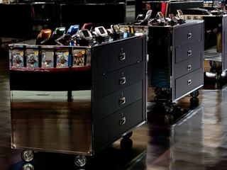 Illustration for article titled PlayStation Shopping With Class